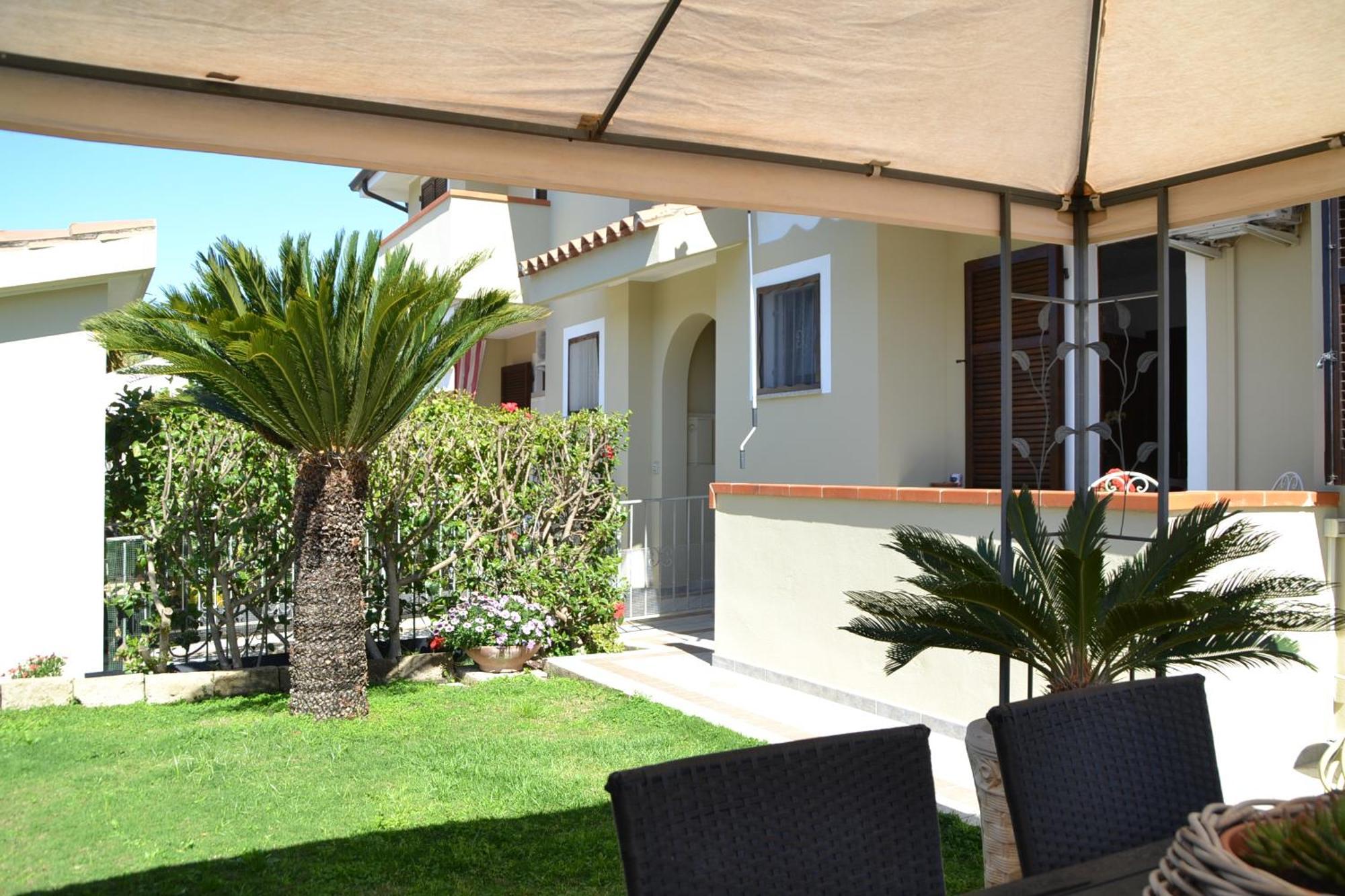 Casa Delle Conchiglie Apartment Pula Bagian luar foto